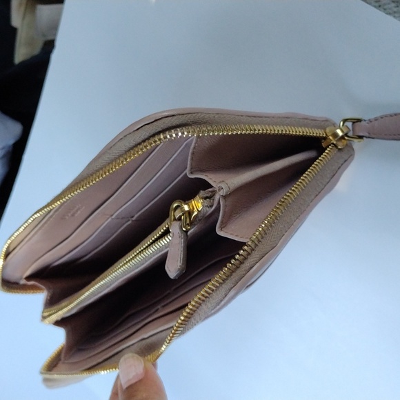Prada beige Nappa gaufre leather long wallet - Picture 9 of 12